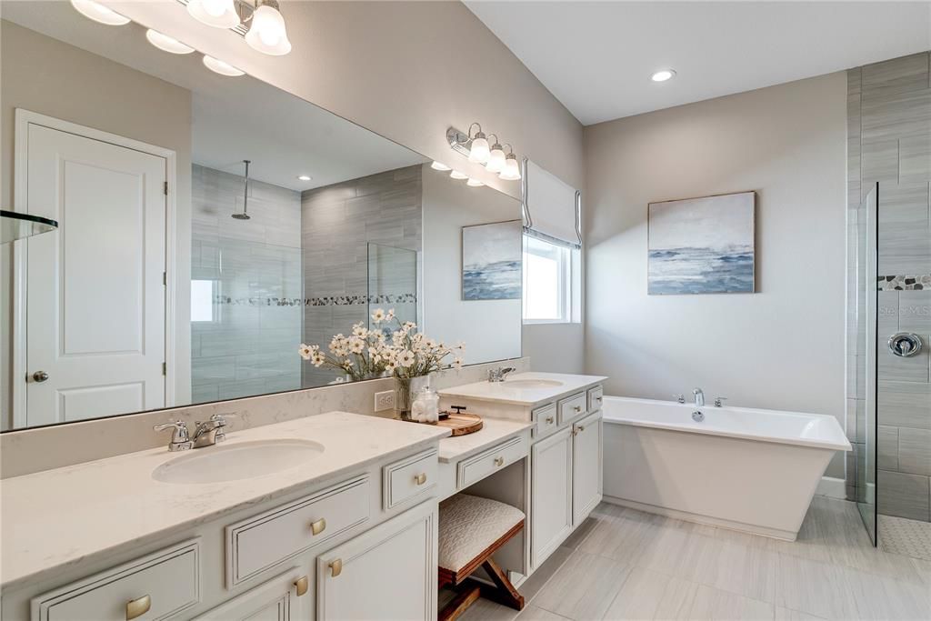 Active With Contract: $809,000 (4 beds, 3 baths, 2683 Square Feet)