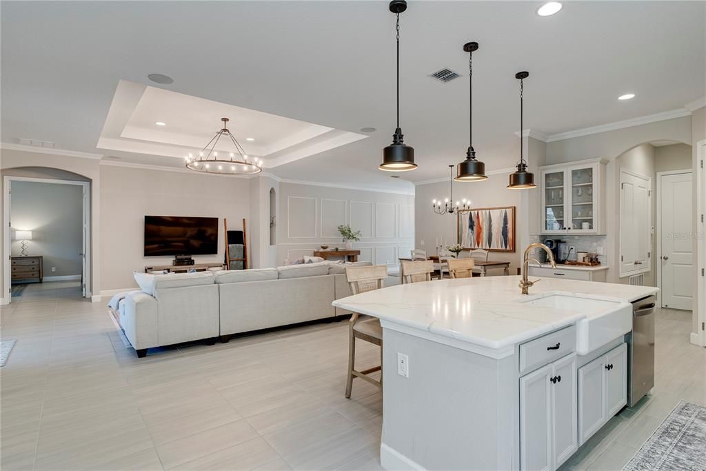 Active With Contract: $809,000 (4 beds, 3 baths, 2683 Square Feet)