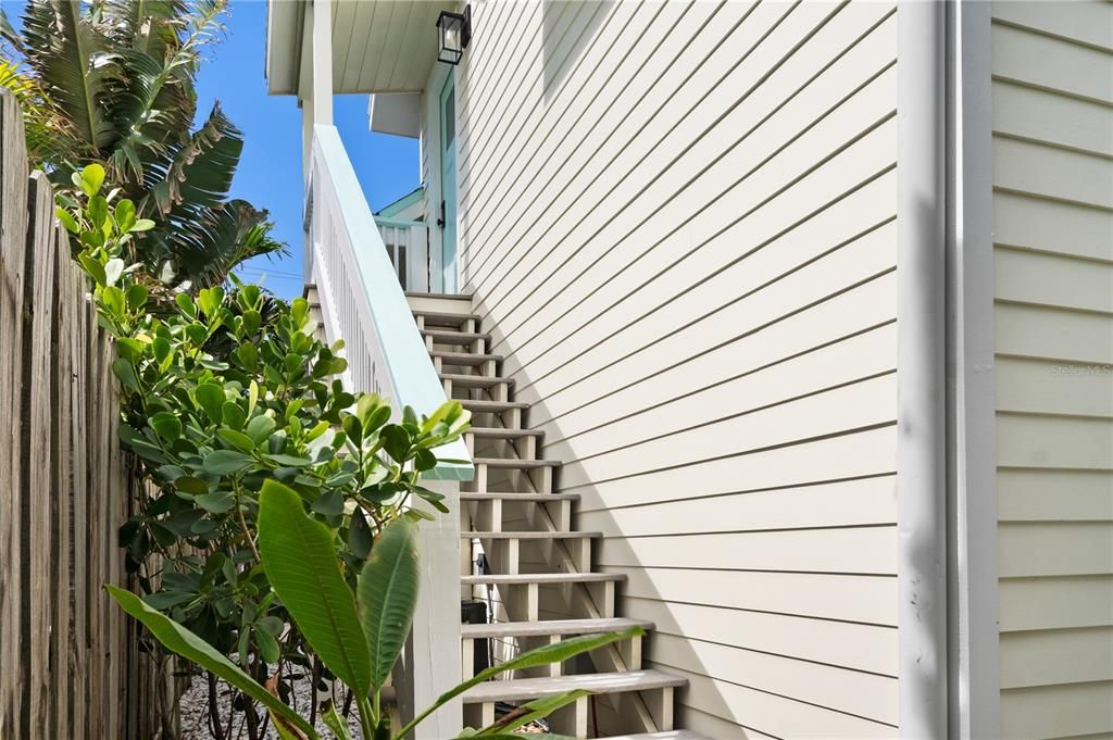 待售: $2,250,000 (5 贝兹, 3 浴室, 2601 平方英尺)