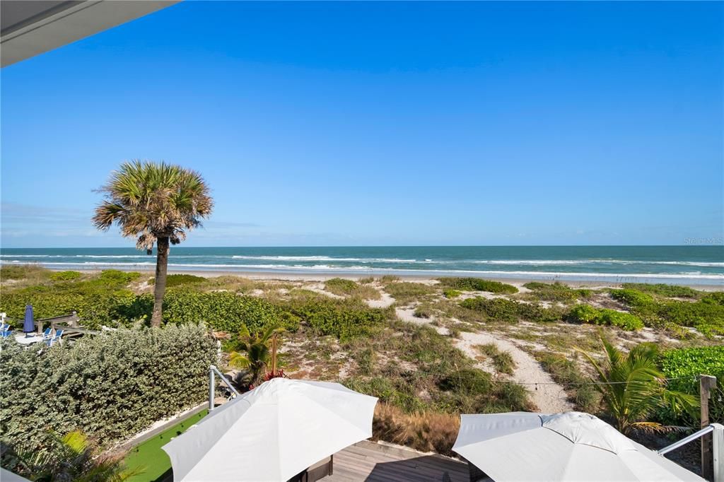 待售: $2,250,000 (5 贝兹, 3 浴室, 2601 平方英尺)