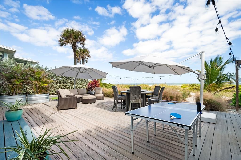 待售: $2,250,000 (5 贝兹, 3 浴室, 2601 平方英尺)