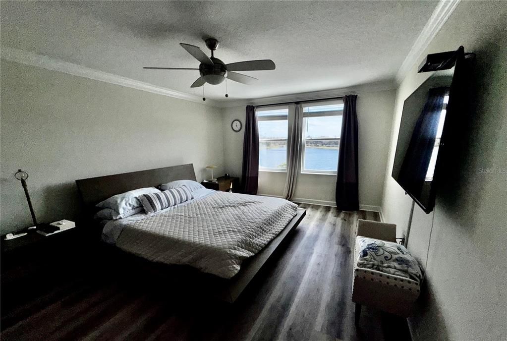 出租: $4,200 (4 贝兹, 2 浴室, 2683 平方英尺)