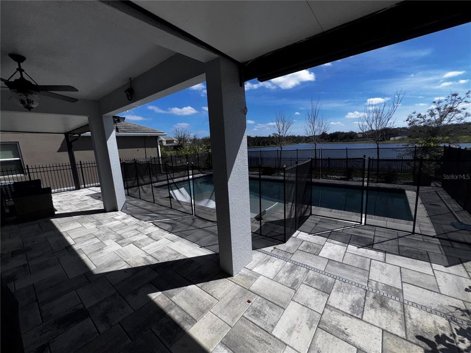 出租: $4,200 (4 贝兹, 2 浴室, 2683 平方英尺)