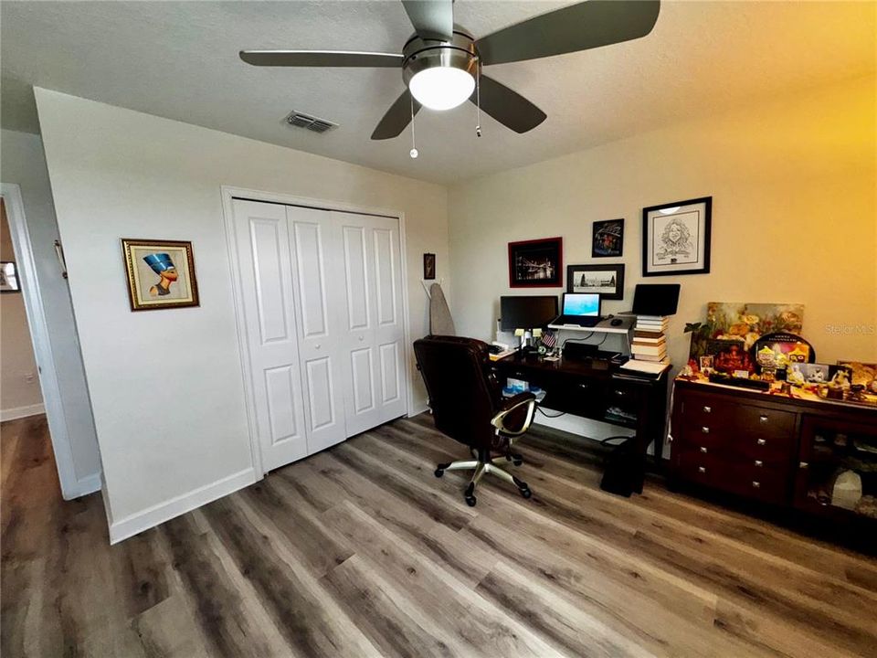 出租: $4,200 (4 贝兹, 2 浴室, 2683 平方英尺)