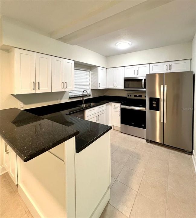 На продажу: $220,000 (1 спален, 1 ванн, 710 Квадратных фут)