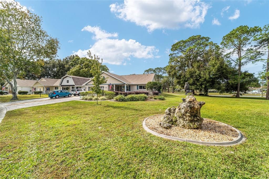 Под контрактом: $221,900 (2 спален, 2 ванн, 1921 Квадратных фут)