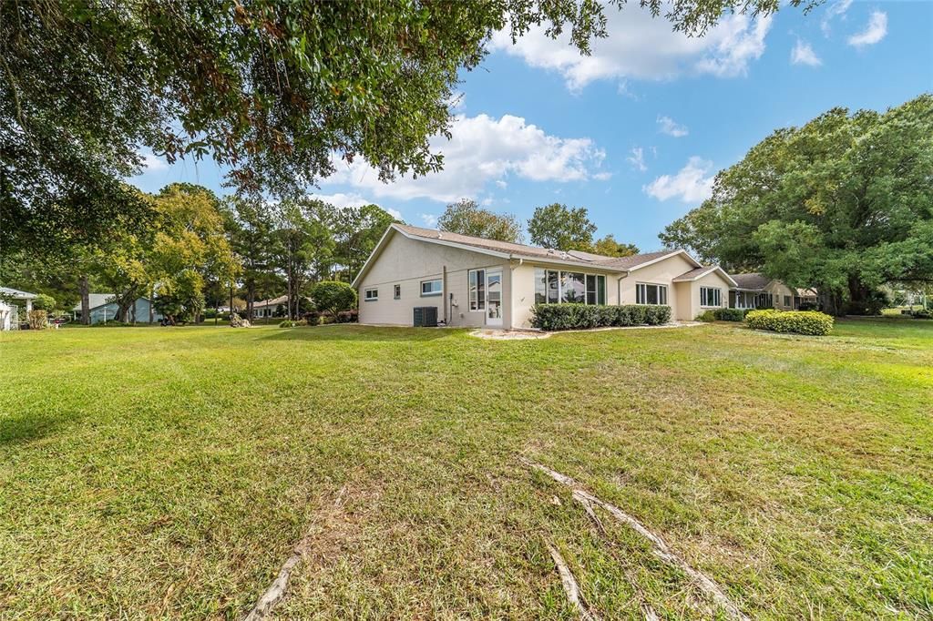 Под контрактом: $221,900 (2 спален, 2 ванн, 1921 Квадратных фут)