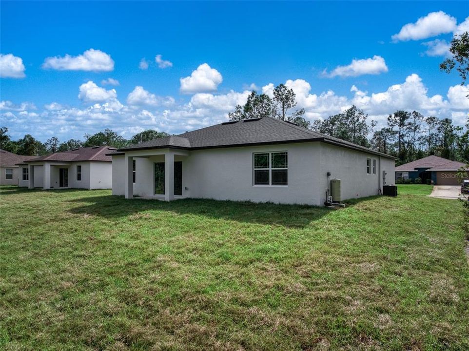 For Sale: $299,900 (4 beds, 2 baths, 1759 Square Feet)