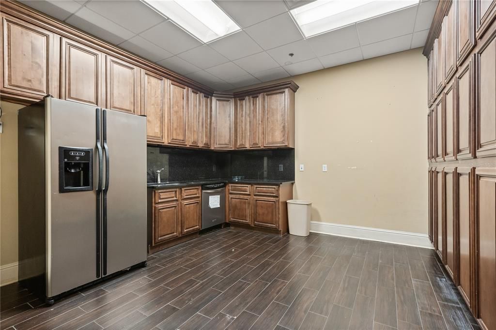 For Sale: $255,242 (0 beds, 0 baths, 9817 Square Feet)