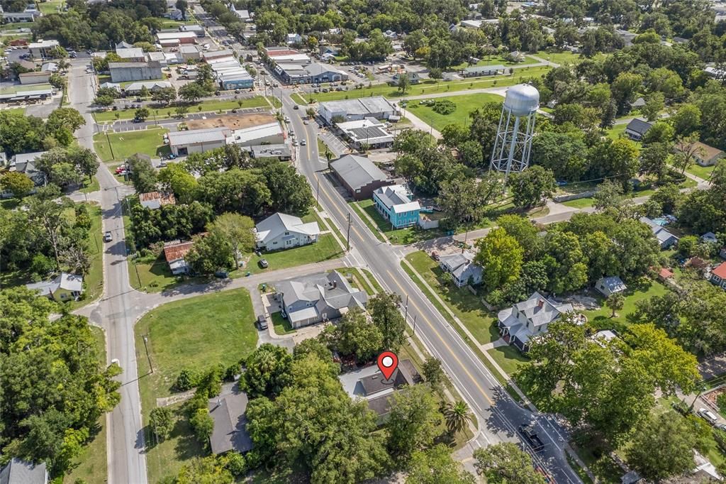 En Venta: $479,000 (4 camas, 3 baños, 2201 Pies cuadrados)