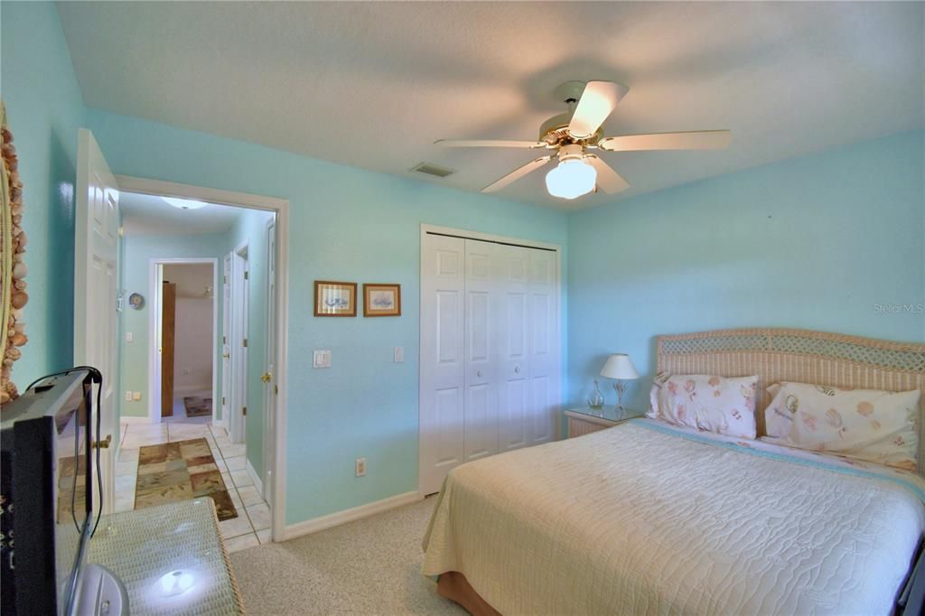 На продажу: $325,000 (3 спален, 2 ванн, 2022 Квадратных фут)