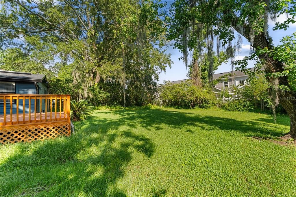 待售: $310,000 (4 贝兹, 1 浴室, 1703 平方英尺)