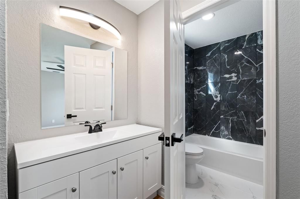 Active With Contract: $265,000 (3 beds, 2 baths, 1067 Square Feet)