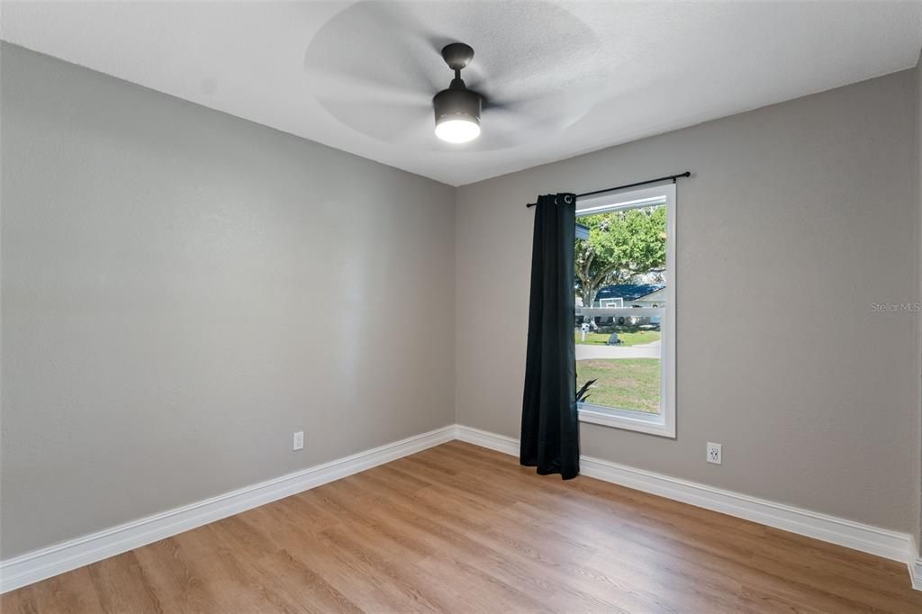 Active With Contract: $265,000 (3 beds, 2 baths, 1067 Square Feet)