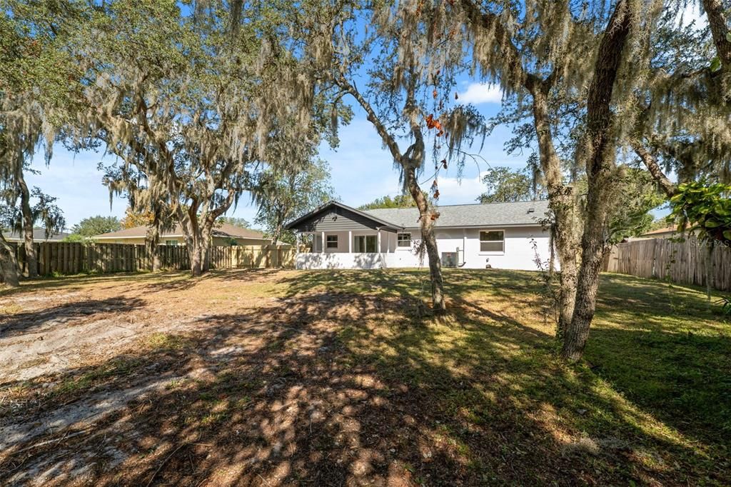 Active With Contract: $265,000 (3 beds, 2 baths, 1067 Square Feet)