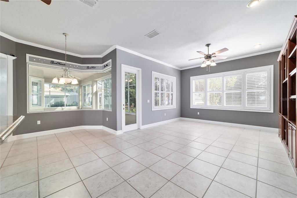 For Sale: $399,000 (3 beds, 2 baths, 2252 Square Feet)