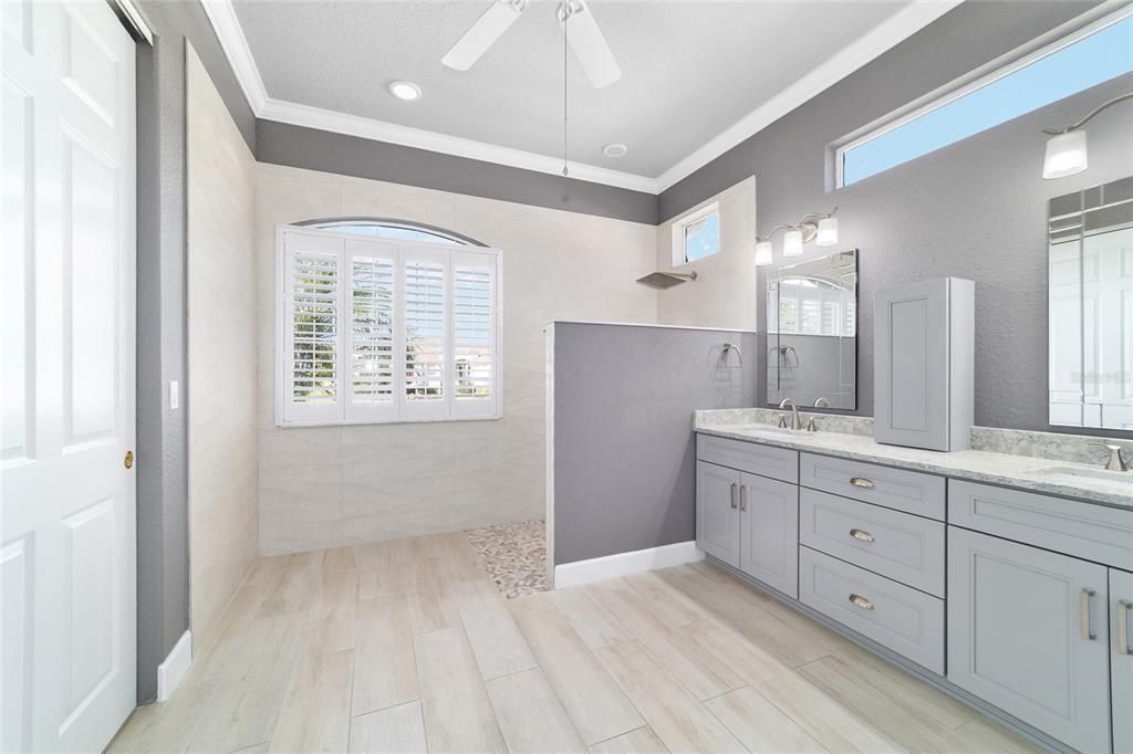 For Sale: $399,000 (3 beds, 2 baths, 2252 Square Feet)