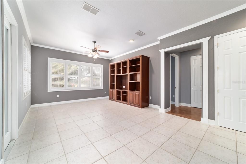 For Sale: $399,000 (3 beds, 2 baths, 2252 Square Feet)