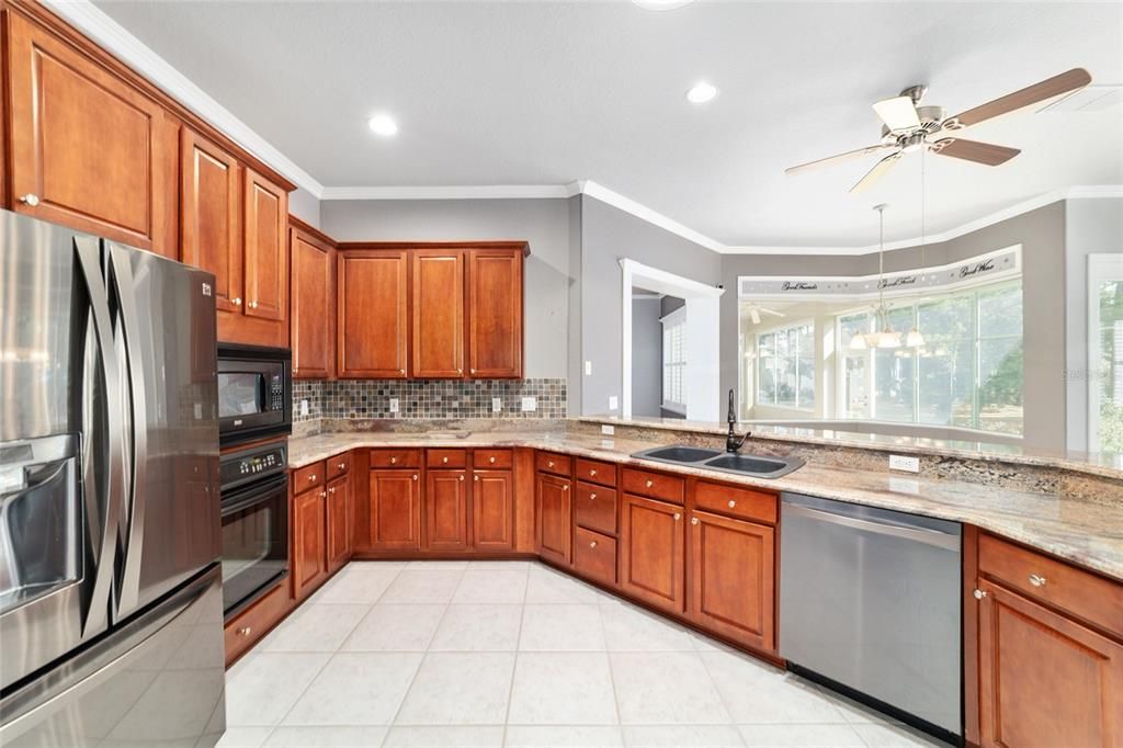 For Sale: $399,000 (3 beds, 2 baths, 2252 Square Feet)