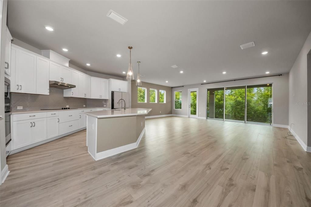 For Sale: $624,900 (4 beds, 3 baths, 2414 Square Feet)