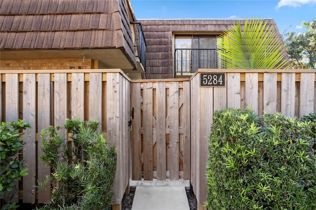 For Sale: $239,900 (2 beds, 2 baths, 1285 Square Feet)