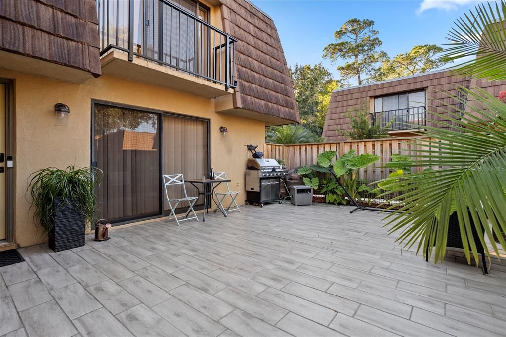 For Sale: $239,900 (2 beds, 2 baths, 1285 Square Feet)