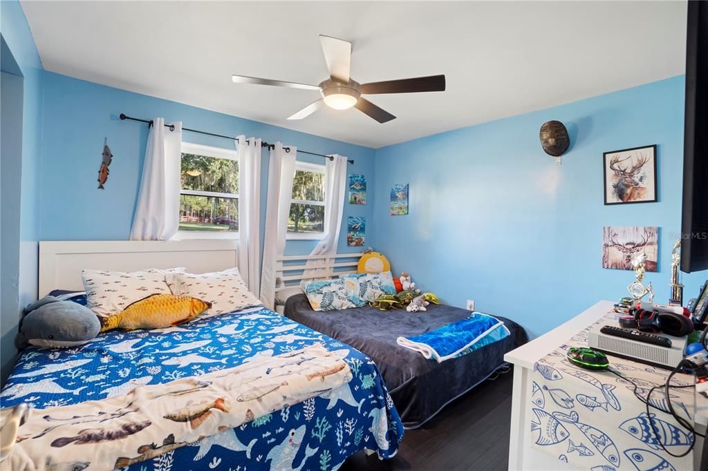 En Venta: $885,000 (3 camas, 3 baños, 2194 Pies cuadrados)