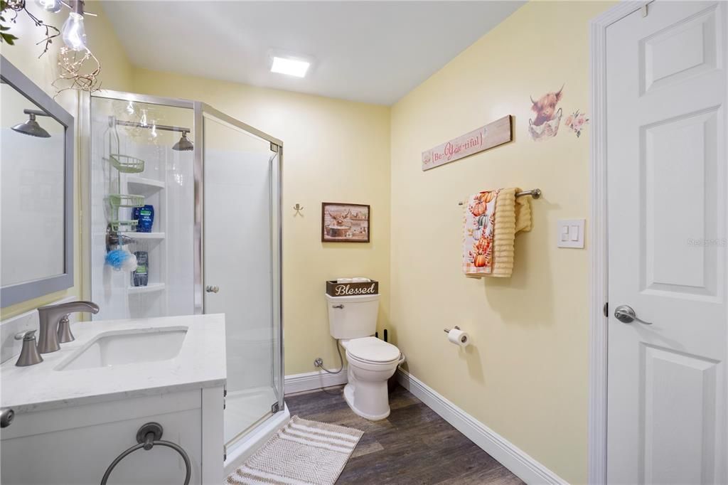 En Venta: $885,000 (3 camas, 3 baños, 2194 Pies cuadrados)