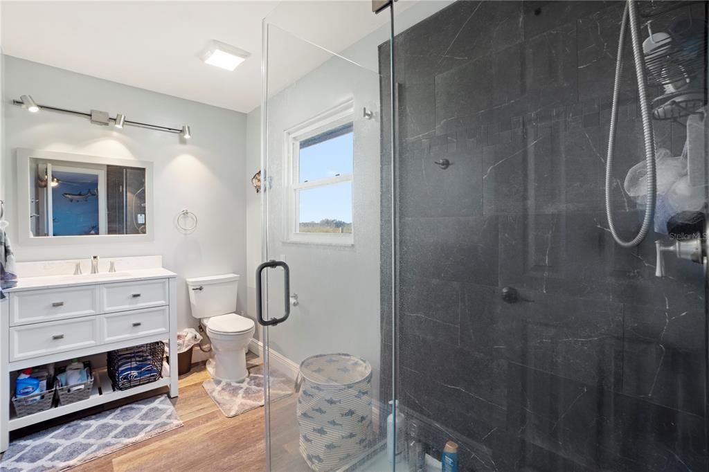 En Venta: $885,000 (3 camas, 3 baños, 2194 Pies cuadrados)