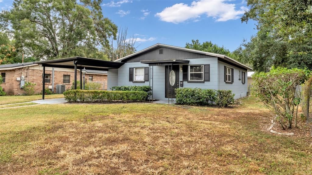 合同活跃: $159,000 (3 贝兹, 1 浴室, 840 平方英尺)