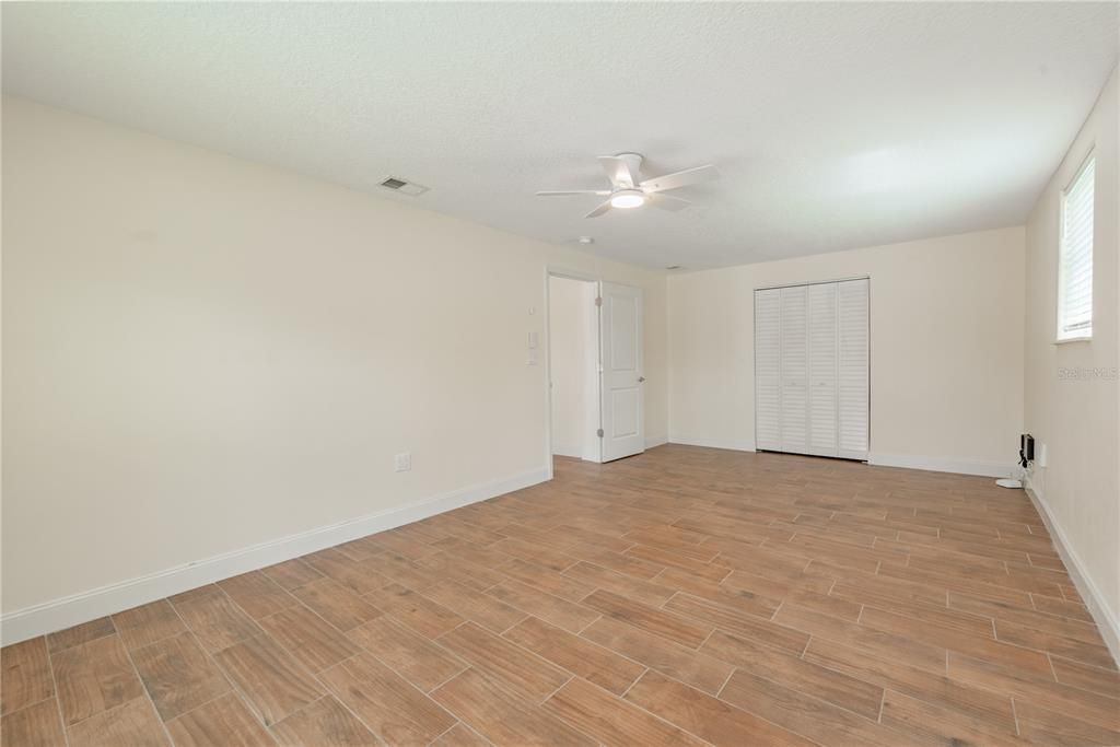 Activo con contrato: $575,000 (3 camas, 2 baños, 1910 Pies cuadrados)