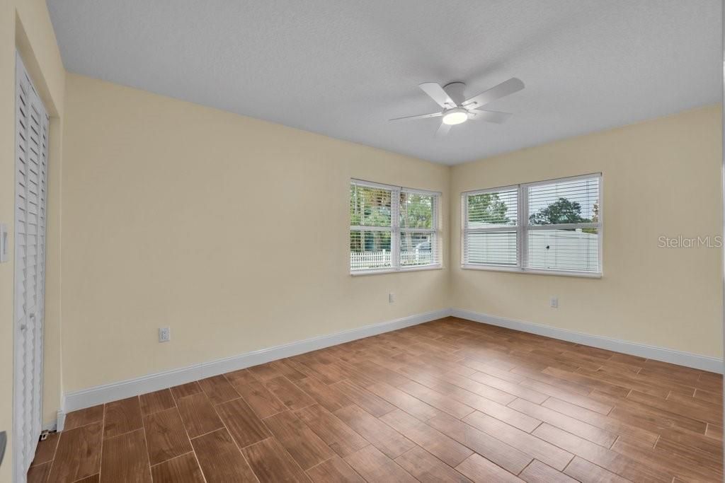 Activo con contrato: $575,000 (3 camas, 2 baños, 1910 Pies cuadrados)