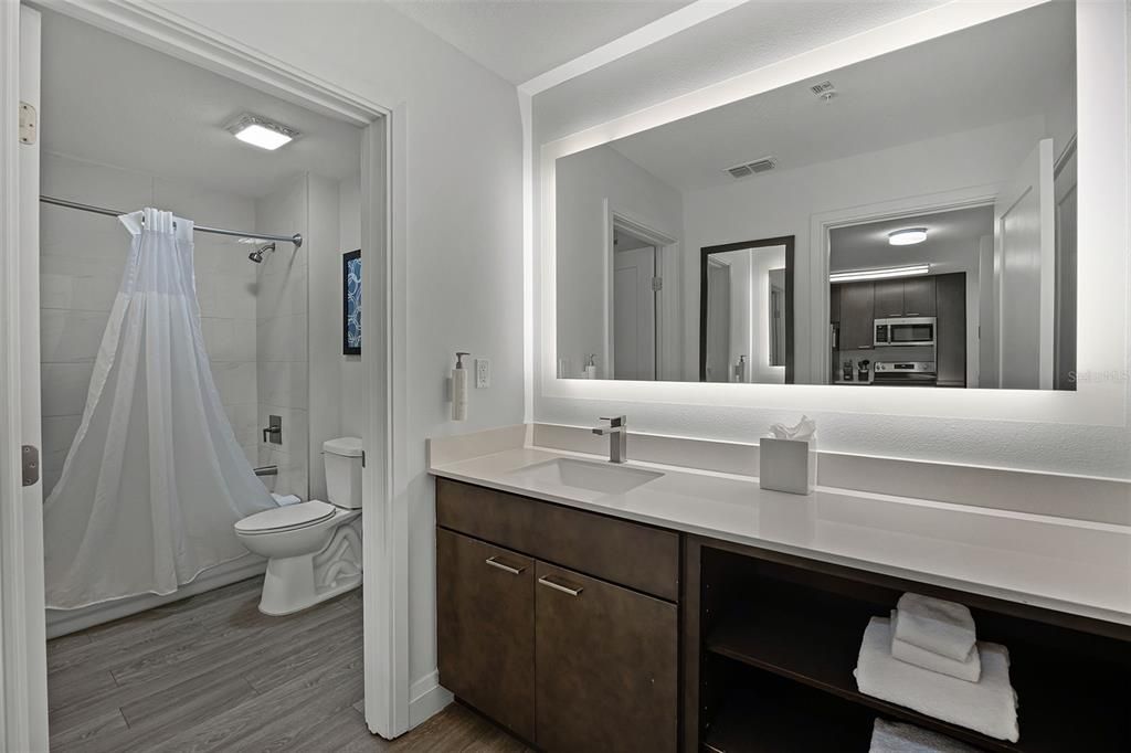 For Sale: $259,000 (2 beds, 2 baths, 1265 Square Feet)