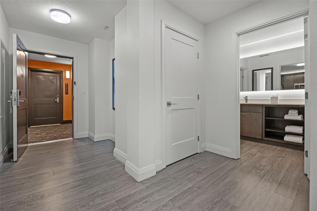 For Sale: $259,000 (2 beds, 2 baths, 1265 Square Feet)