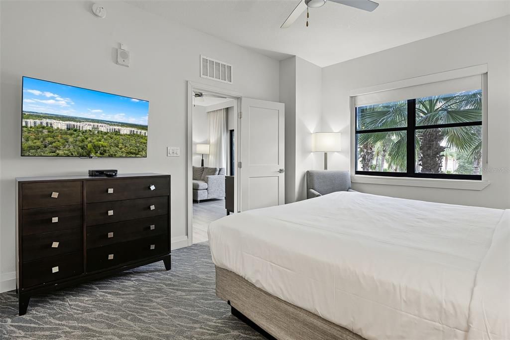 For Sale: $259,000 (2 beds, 2 baths, 1265 Square Feet)