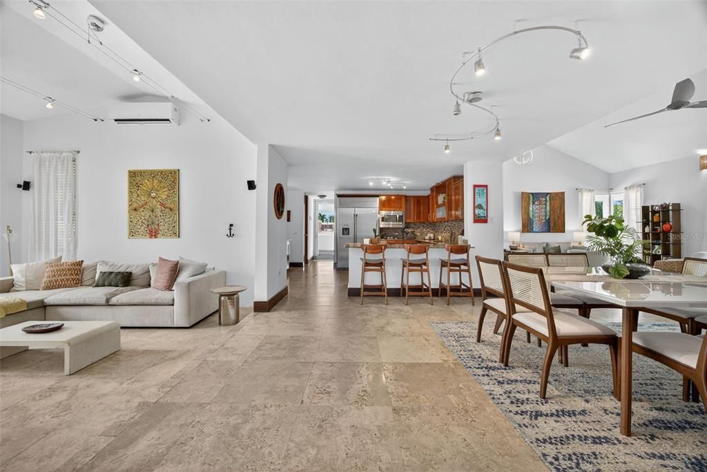 For Sale: $2,100,000 (4 beds, 4 baths, 3011 Square Feet)