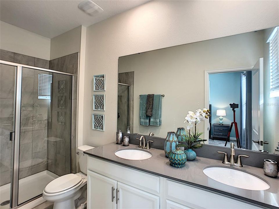 На продажу: $659,000 (6 спален, 5 ванн, 3343 Квадратных фут)