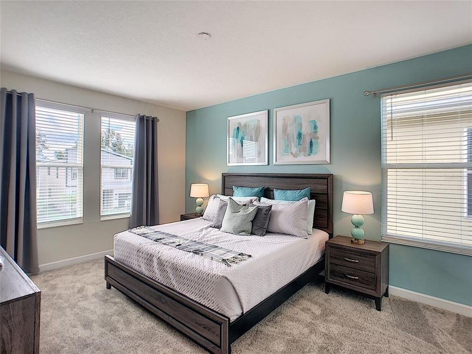 На продажу: $659,000 (6 спален, 5 ванн, 3343 Квадратных фут)