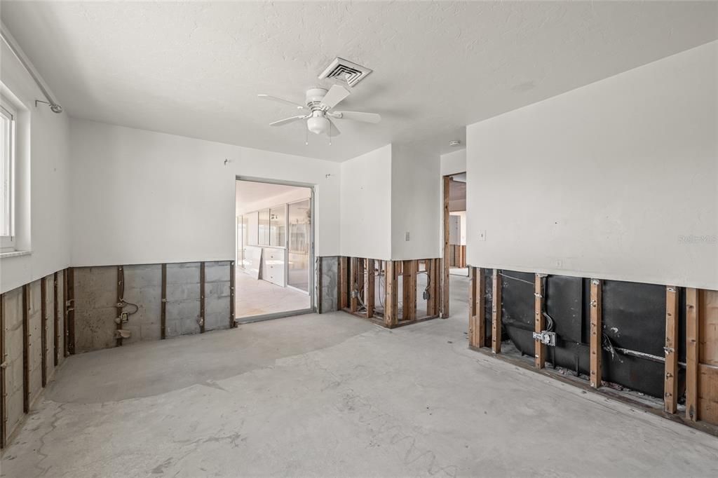 Active With Contract: $675,000 (3 beds, 2 baths, 1658 Square Feet)