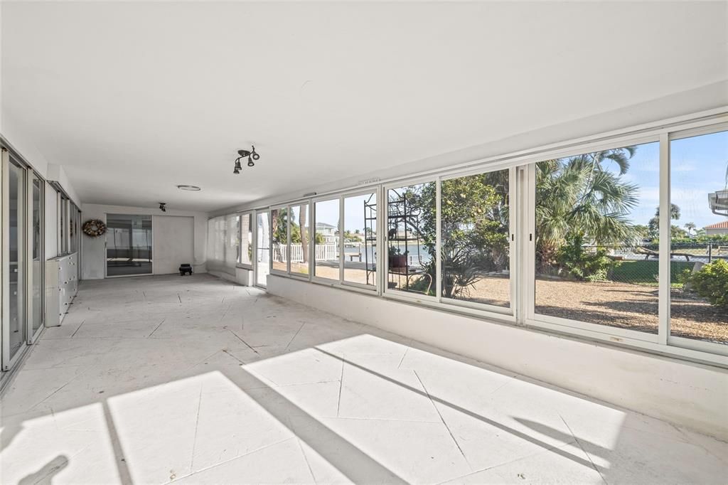 Active With Contract: $675,000 (3 beds, 2 baths, 1658 Square Feet)