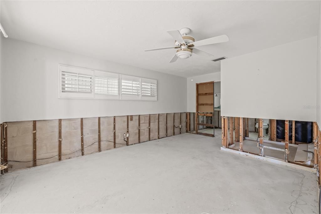 Active With Contract: $675,000 (3 beds, 2 baths, 1658 Square Feet)