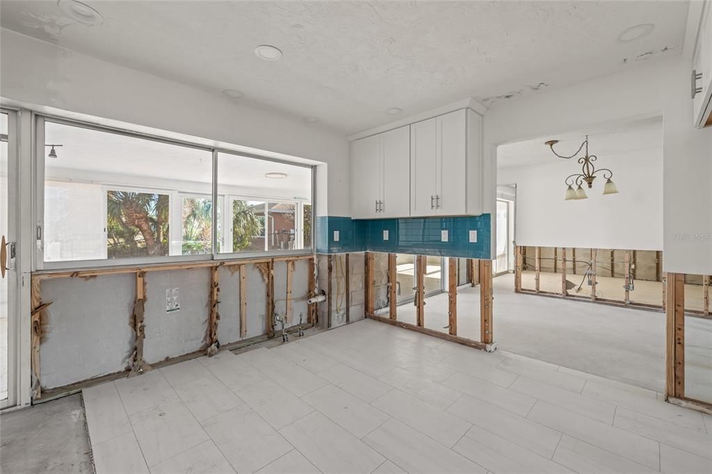 Active With Contract: $675,000 (3 beds, 2 baths, 1658 Square Feet)