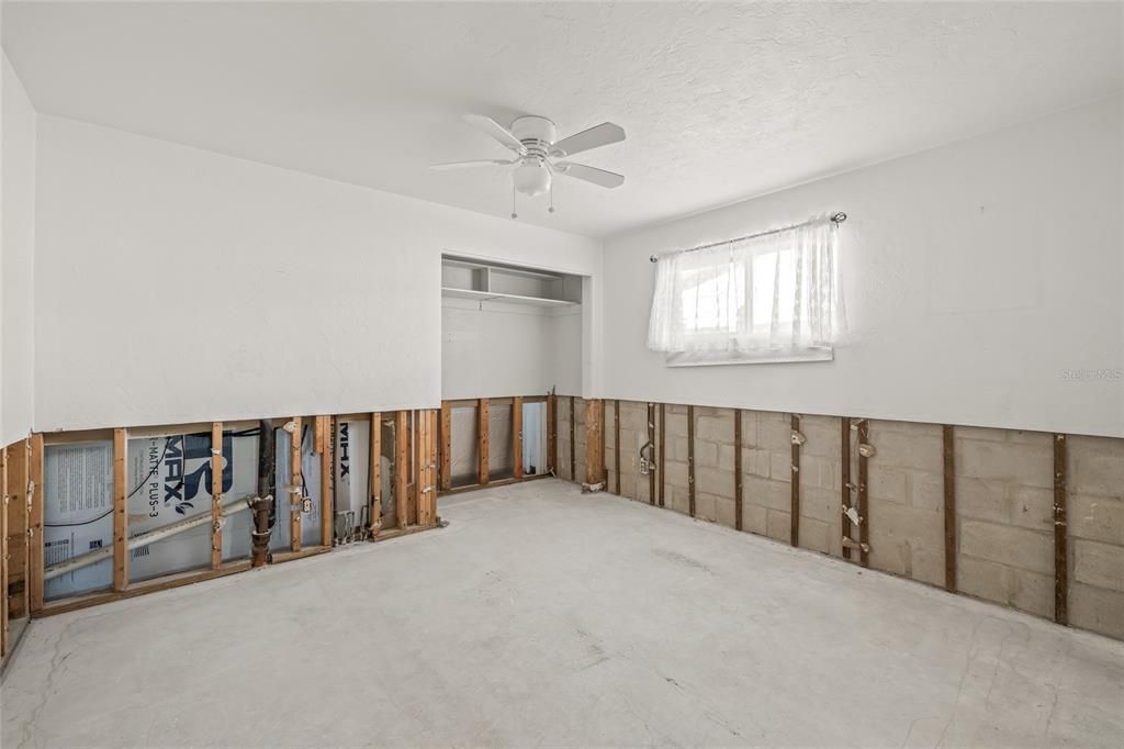 Active With Contract: $675,000 (3 beds, 2 baths, 1658 Square Feet)