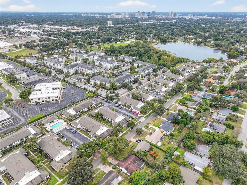 For Sale: $289,999 (2 beds, 2 baths, 890 Square Feet)