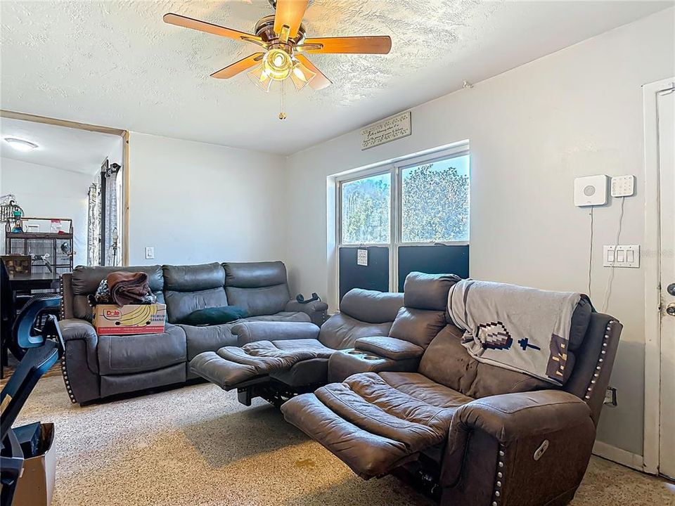 En Venta: $199,000 (2 camas, 1 baños, 880 Pies cuadrados)