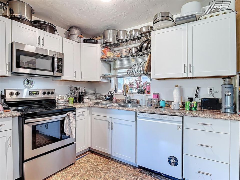 En Venta: $199,000 (2 camas, 1 baños, 880 Pies cuadrados)