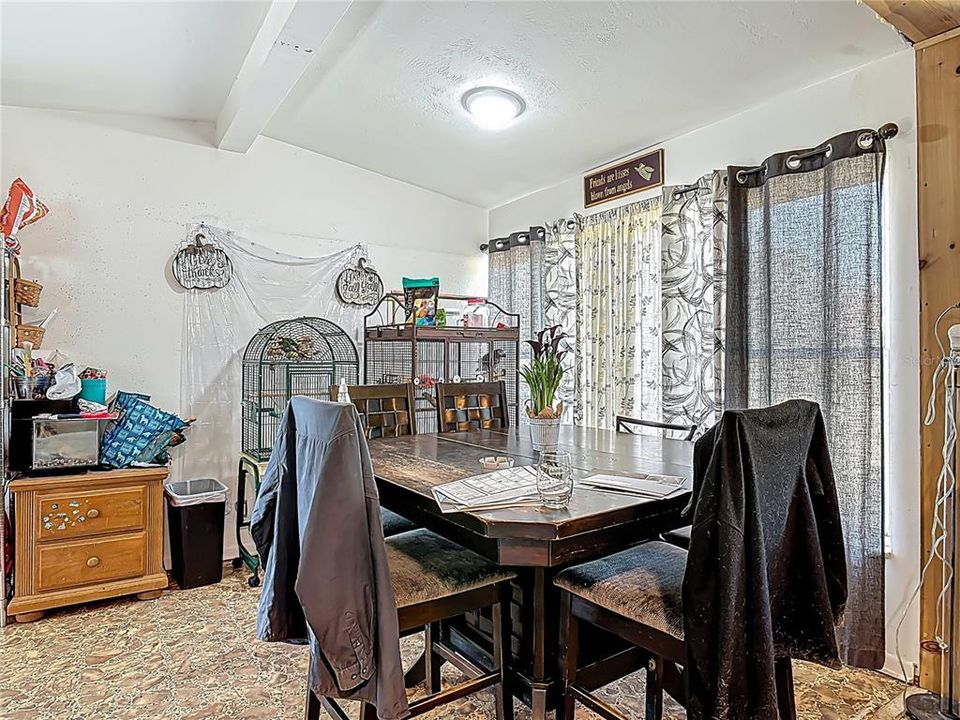 En Venta: $199,000 (2 camas, 1 baños, 880 Pies cuadrados)