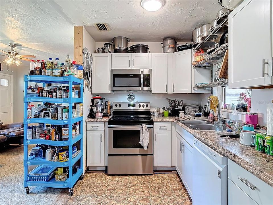 En Venta: $199,000 (2 camas, 1 baños, 880 Pies cuadrados)