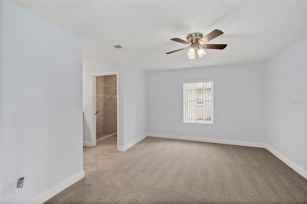 Active With Contract: $269,000 (3 beds, 2 baths, 1301 Square Feet)