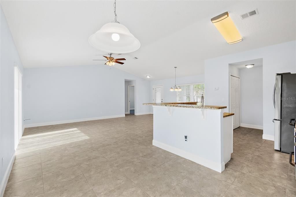 Active With Contract: $269,000 (3 beds, 2 baths, 1301 Square Feet)